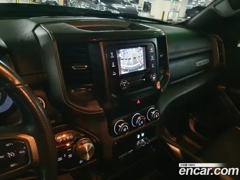 Dodge Ram Pick Up 2020 5.7 гидро в Москве № 368540, фото 9