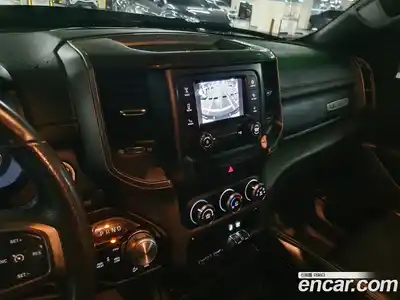 Dodge Ram Pick Up 2020 5.7 гидро в Москве № 368540, миниатюра 9