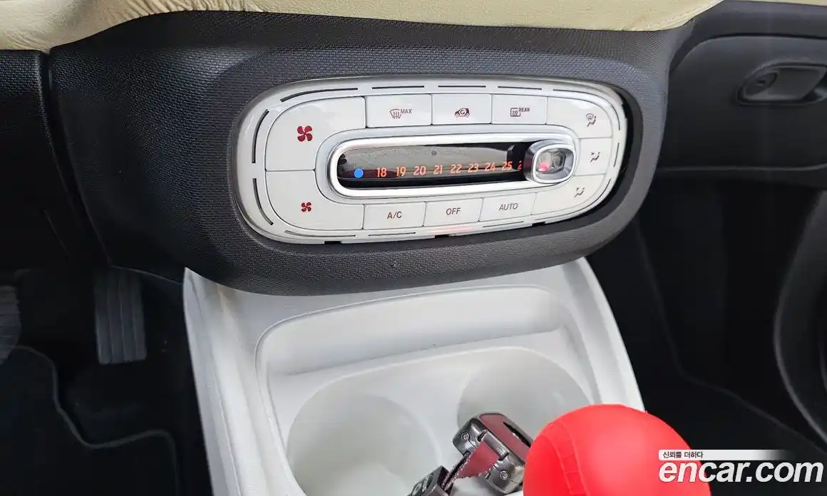 Smart Fortwo 2017 0.9 гидро в Москве № 381675, фото 19