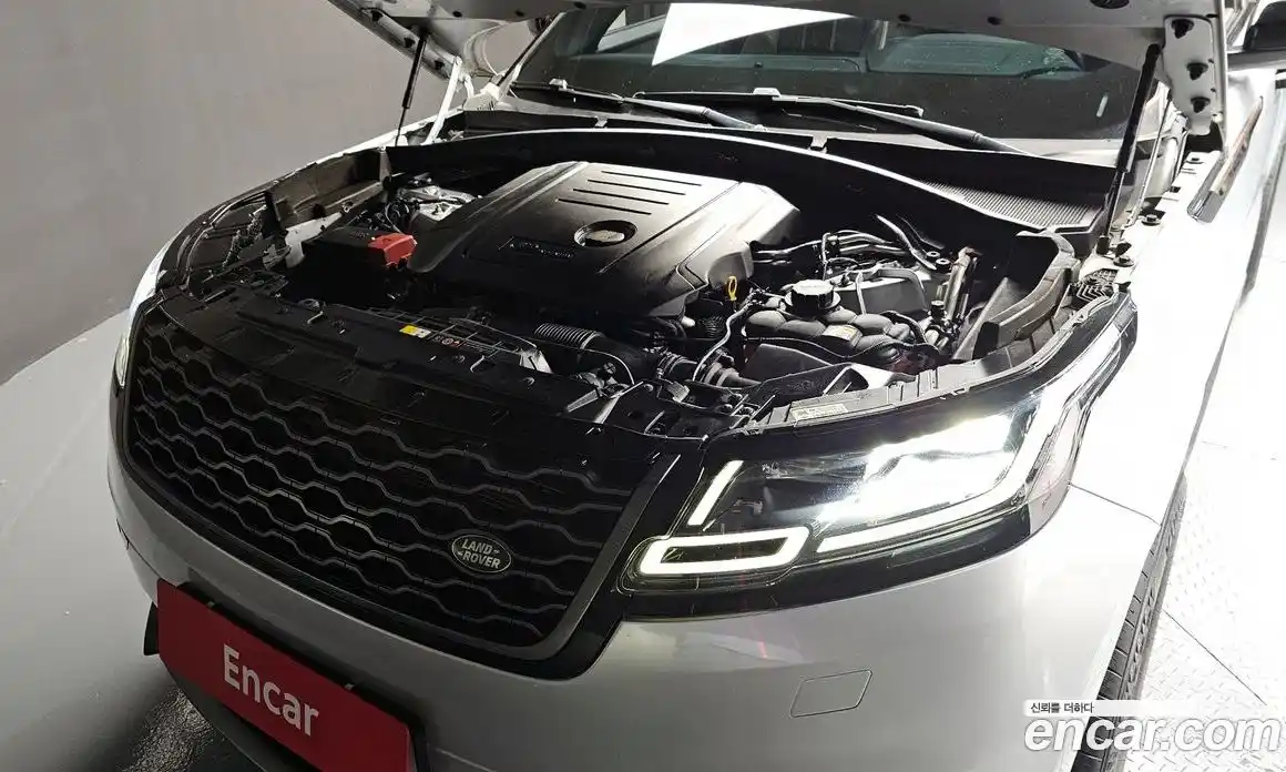 Land Rover Range-Rover Velar 2018 2.0 гидро в Москве № 431472, фото 6