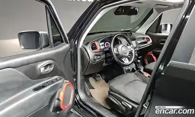 Jeep Renegade 2018 2.0 гидро в Москве № 432702, миниатюра 11