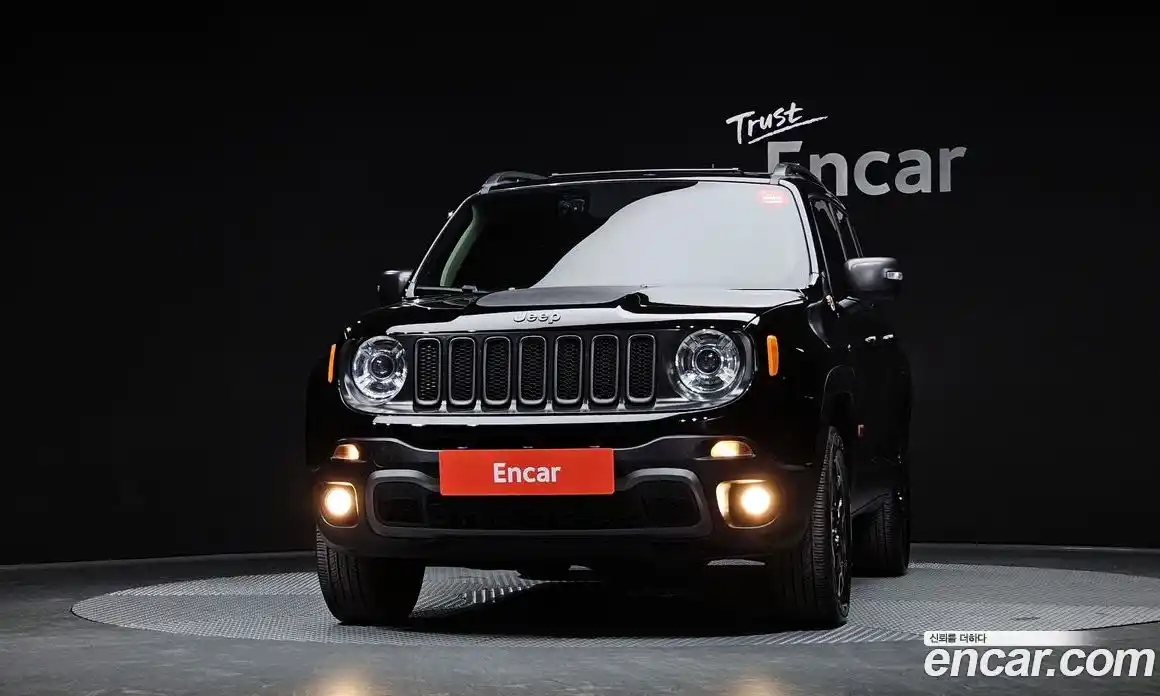 Jeep Renegade 2018 2.0 гидро в Москве № 432702, фото 3