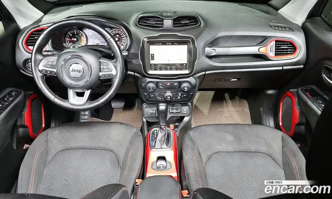 Jeep Renegade 2018 2.0 гидро в Москве № 432702, фото 7