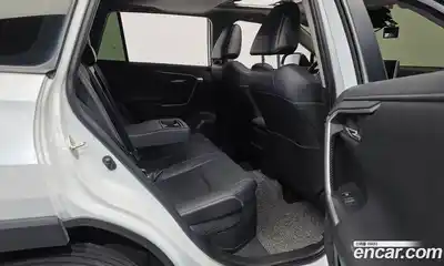 Toyota RAV4 2023 2.5 гидро в Москве № 584580, миниатюра 12