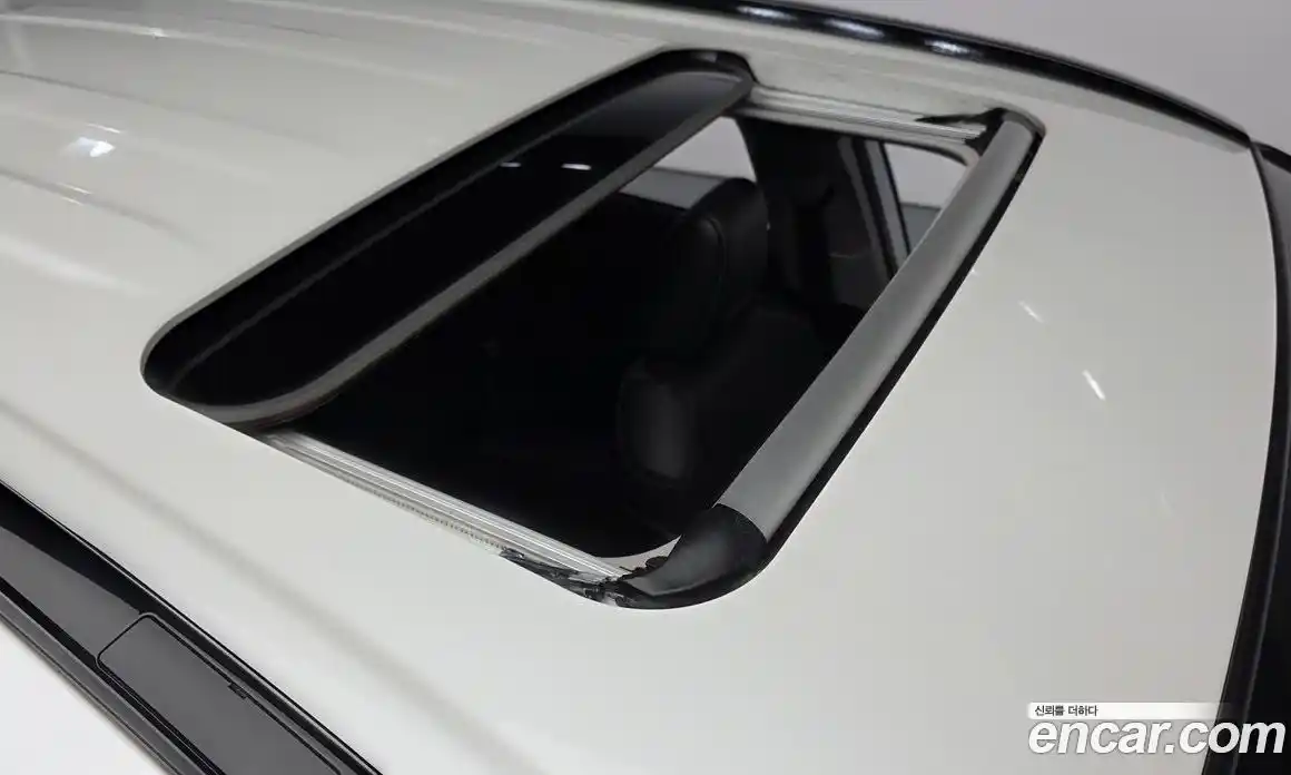 Toyota RAV4 2023 2.5 гидро в Москве № 584580, фото 19