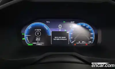 Toyota RAV4 2023 2.5 гидро в Москве № 584580, миниатюра 8