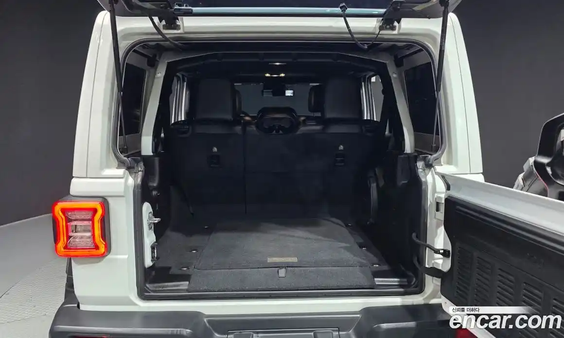 Jeep Wrangler 2019 2.0 гидро в Москве № 609668, фото 20