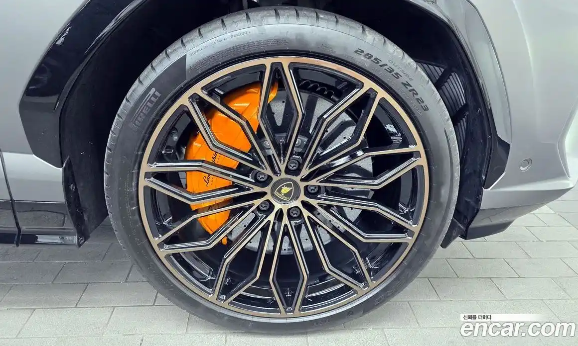 Lamborghini Urus 2025 4.0 гидро в Москве № 611400, фото 5