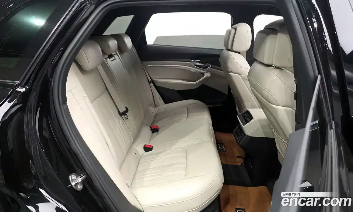 Audi e-tron 2021 0.2 гидро в Москве № 624872, фото 12