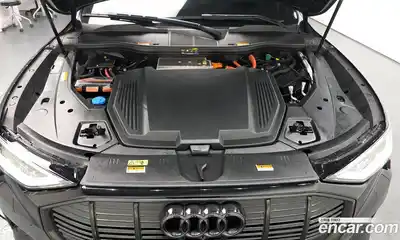 Audi e-tron 2021 0.2 гидро в Москве № 624872, миниатюра 6
