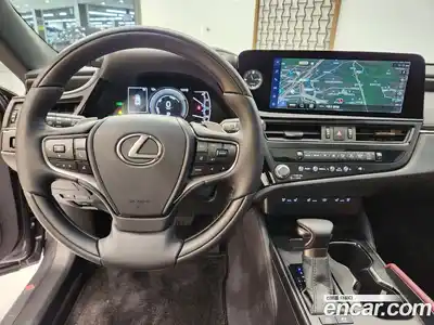 Lexus ES 2025 2.5 вариатор в Москве № 680331, миниатюра 12