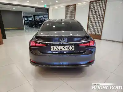 Lexus ES 2025 2.5 вариатор в Москве № 680331, миниатюра 4