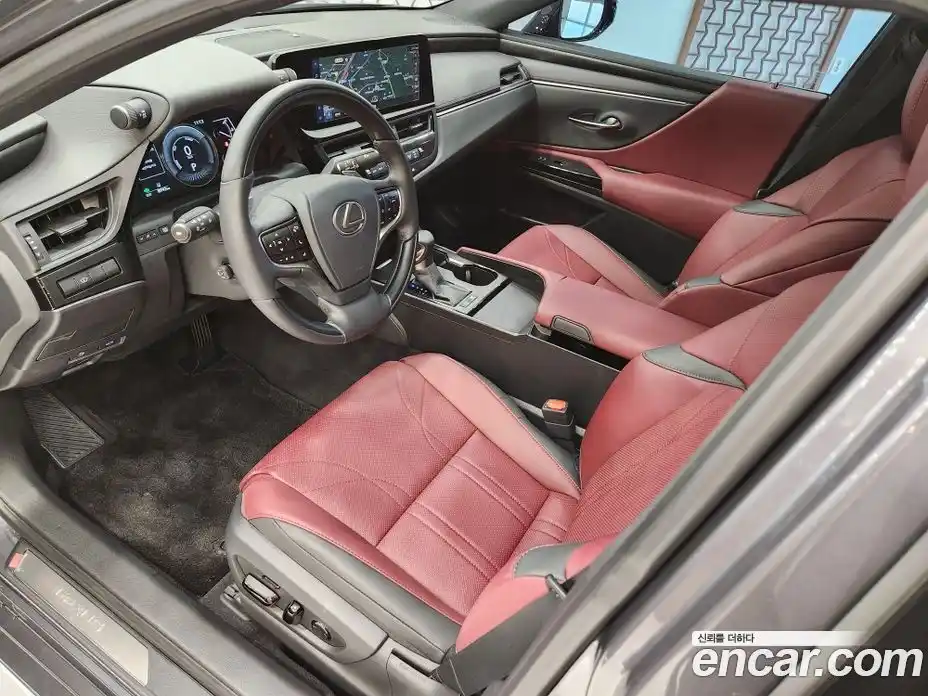 Lexus ES 2025 2.5 вариатор в Москве № 680331, фото 9