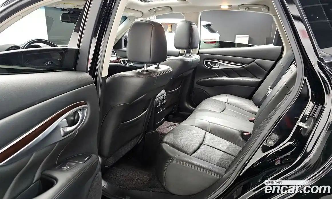 Infiniti M 2011 3.7 гидро в Москве № 716985, фото 12