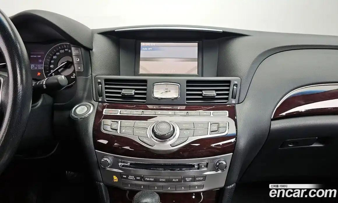 Infiniti M 2011 3.7 гидро в Москве № 716985, фото 16