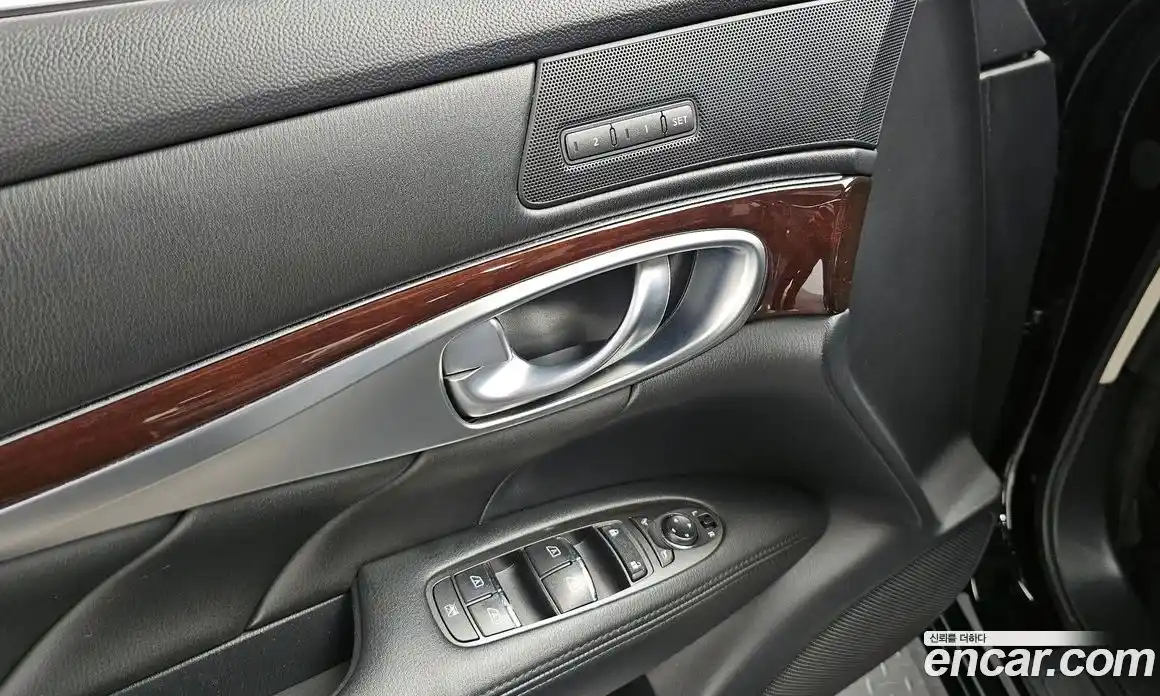 Infiniti M 2011 3.7 гидро в Москве № 716985, фото 18