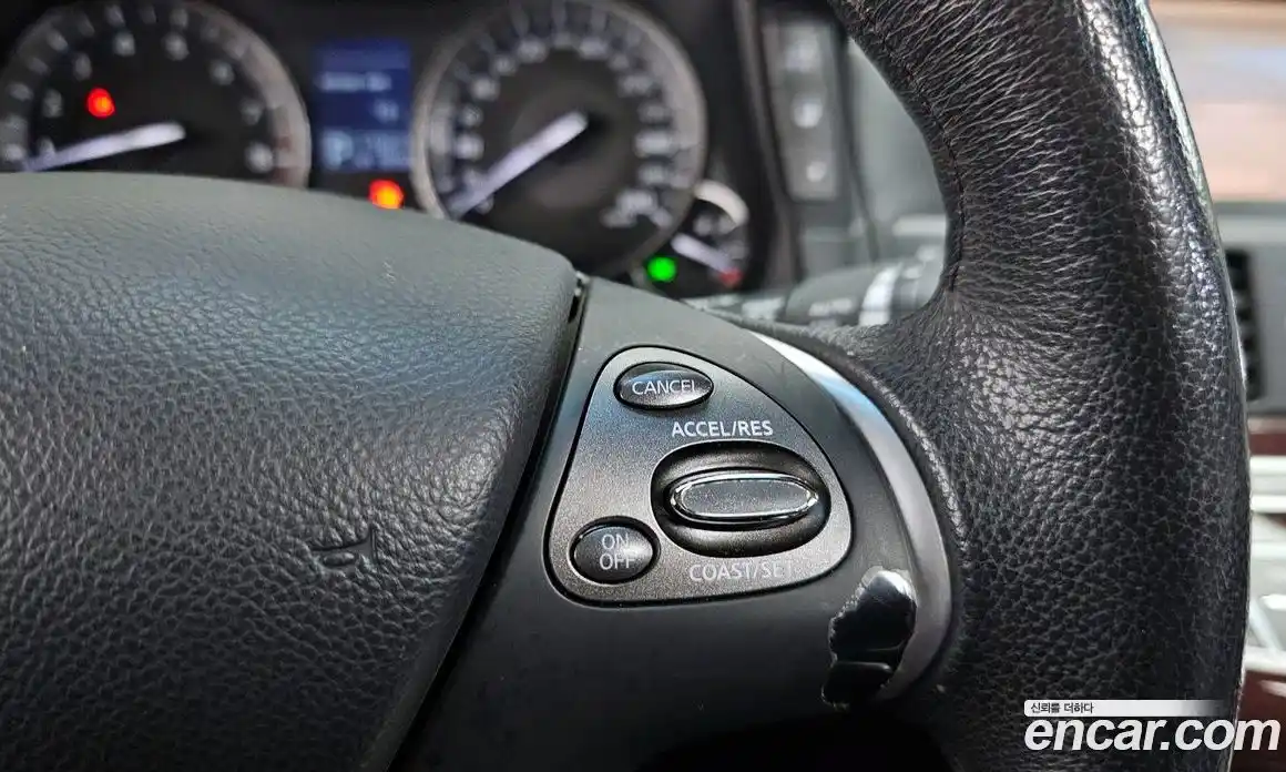 Infiniti M 2011 3.7 гидро в Москве № 716985, фото 20