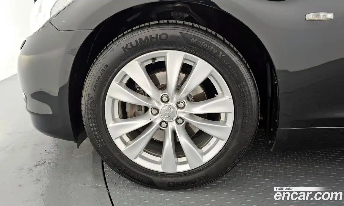 Infiniti M 2011 3.7 гидро в Москве № 716985, фото 5