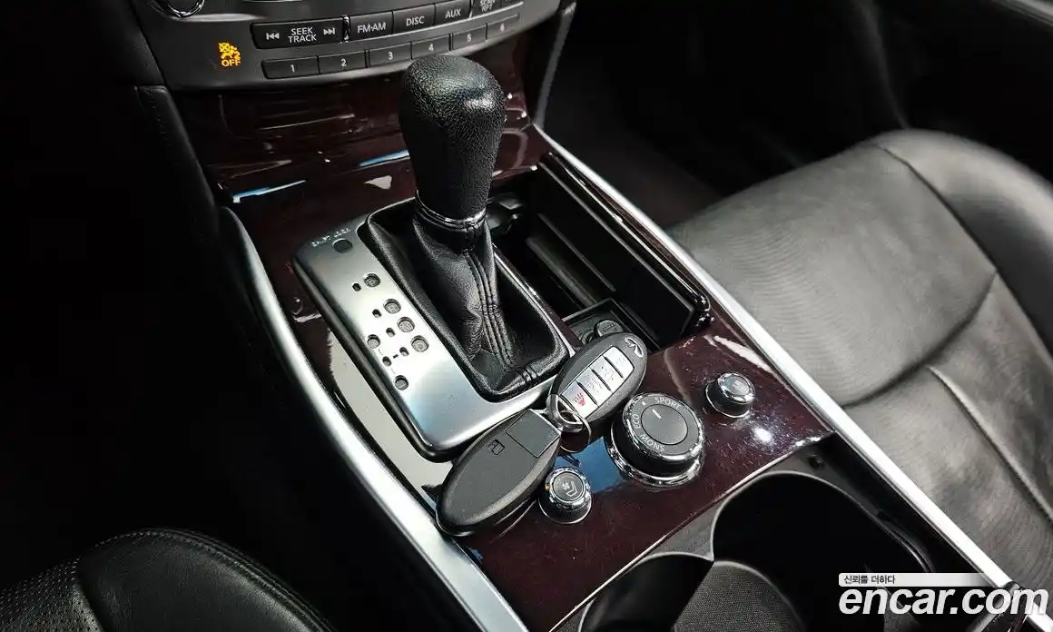 Infiniti M 2011 3.7 гидро в Москве № 716985, фото 9