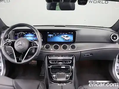 Mercedes-Benz E-Class 2022 2.0 гидро, миниатюра 5