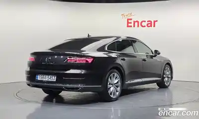 Volkswagen Arteon 2023 2.0 гидро в Москве № 725108, миниатюра 2