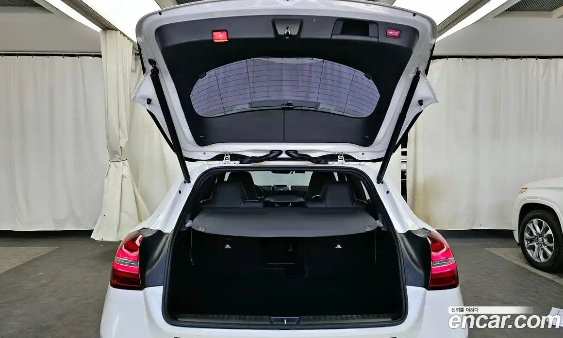 Mercedes-Benz GLA-Class 2018 2.0 гидро в Москве № 749202, фото 20