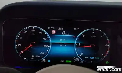 Mercedes-Benz E-Class 2023 2.0 гидро в Москве № 800954, миниатюра 8