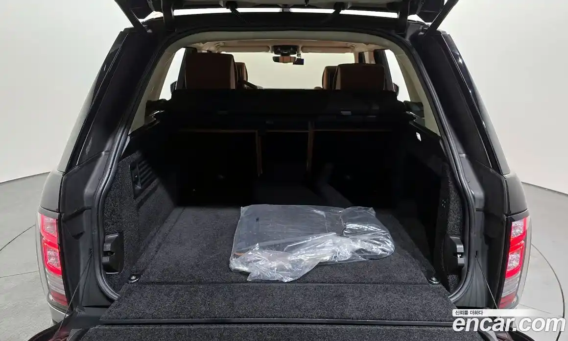 Land Rover Range-Rover 2017 4.4 гидро в Москве № 824837, фото 20