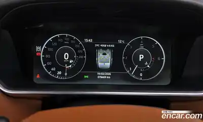 Land Rover Range-Rover 2017 4.4 гидро в Москве № 824837, миниатюра 8