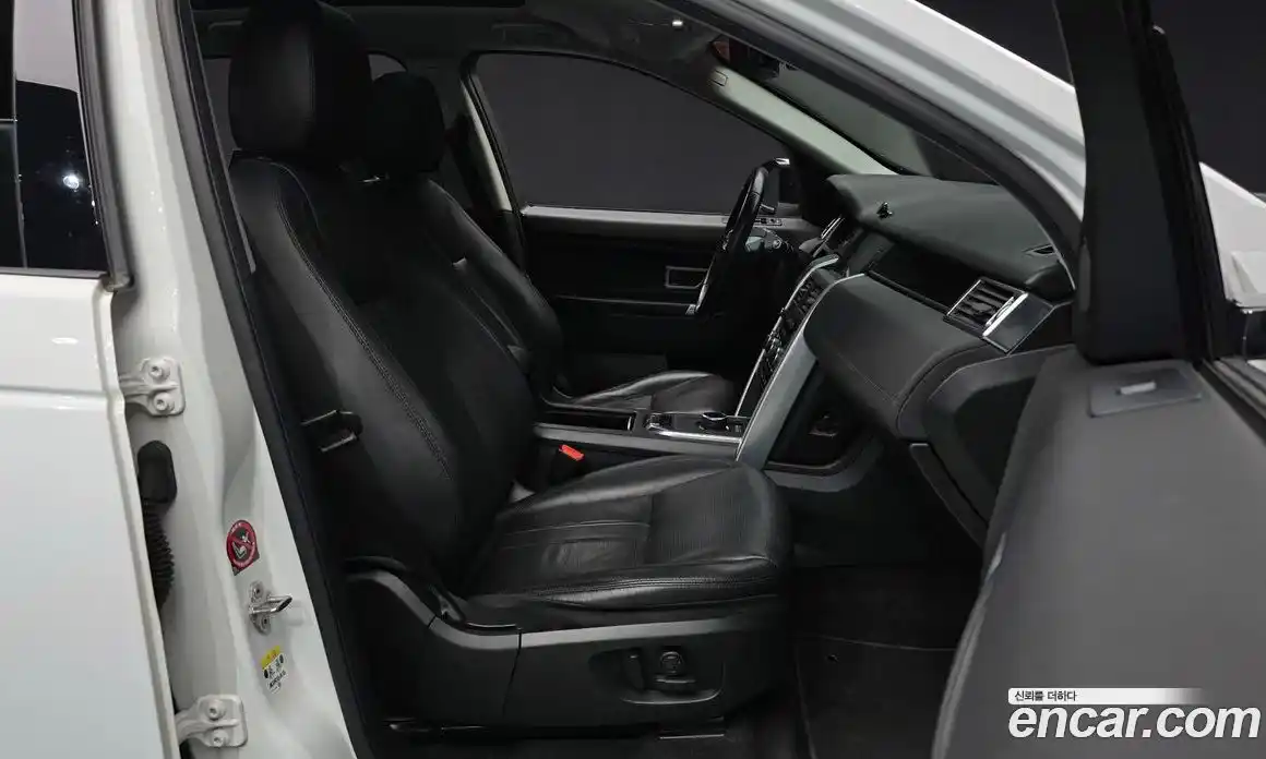 Land Rover Discovery Sport 2019 2.0 гидро в Москве № 825081, фото 11