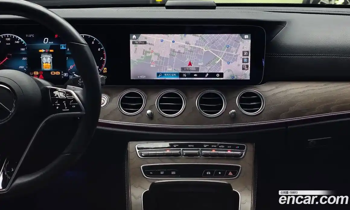 Mercedes-Benz E-Class 2022 2.0 гидро, фото 15