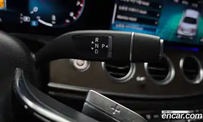 Mercedes-Benz E-Class 2022 2.0 гидро, миниатюра 9