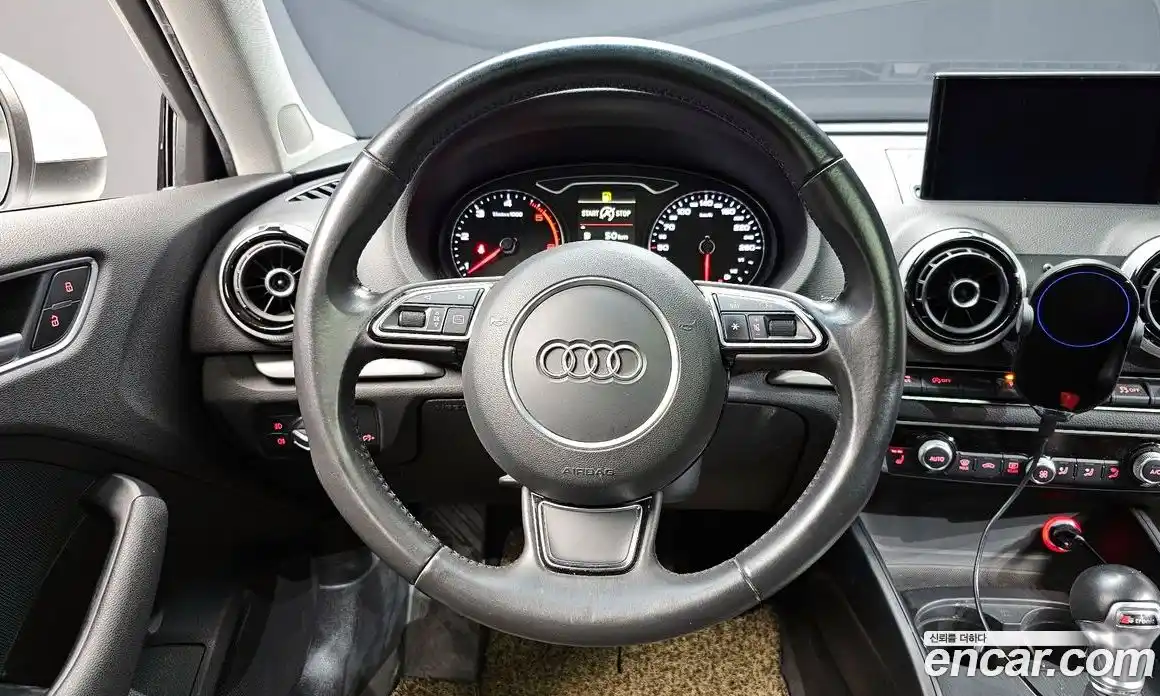 Audi A3 2016 2.0 гидро в Москве № 860009, фото 13