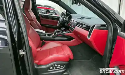 Porsche Cayenne 2021 3.0 гидро в Москве № 860905, миниатюра 11