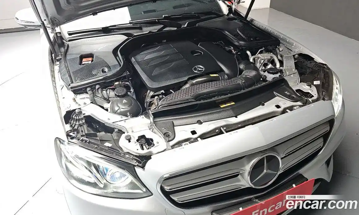 Mercedes-Benz E-Class 2020 2.0 гидро, фото 6