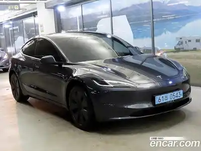 Tesla Model 3, 2025