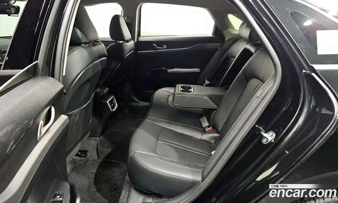 Kia K5 2025 2.0 Автомат в Москве № 929060, фото 12