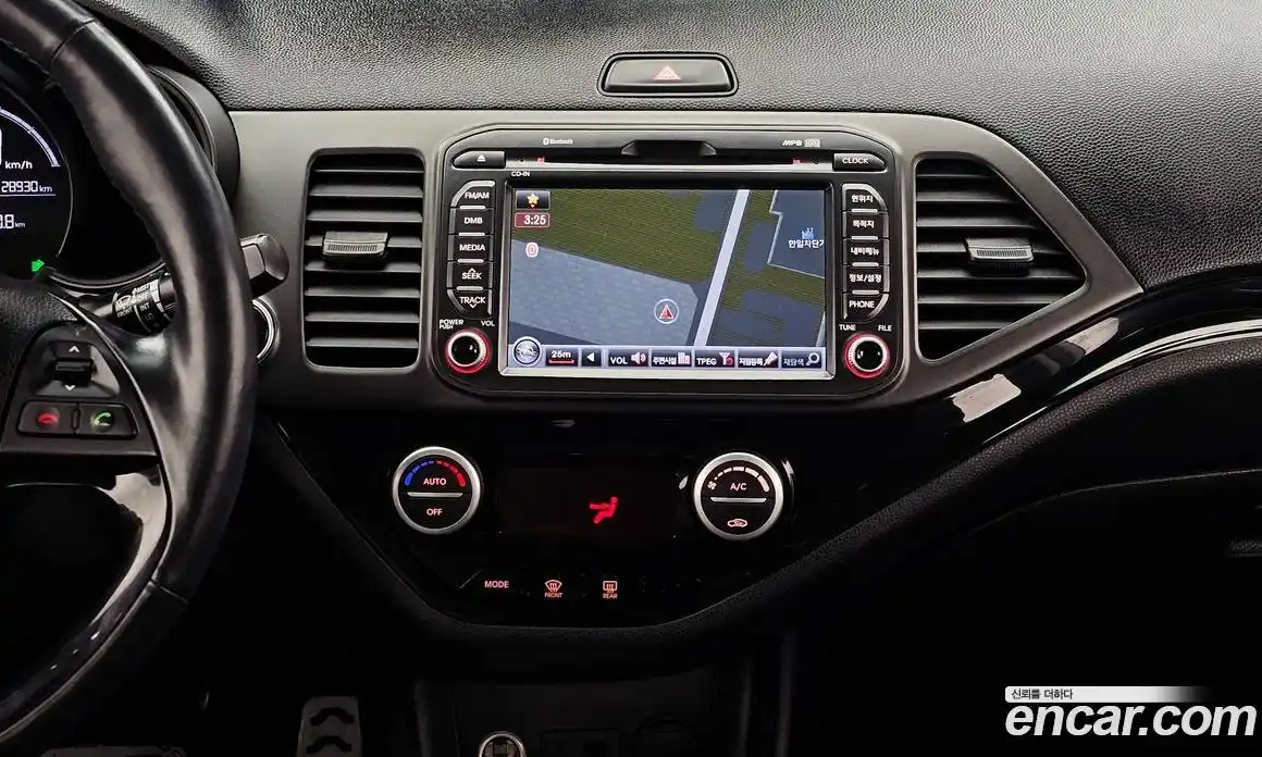 Kia Morning 2013 1.0 Автомат в Москве № 929586, фото 14