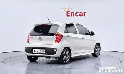 Kia Morning 2013 1.0 Автомат в Москве № 929586, миниатюра 2