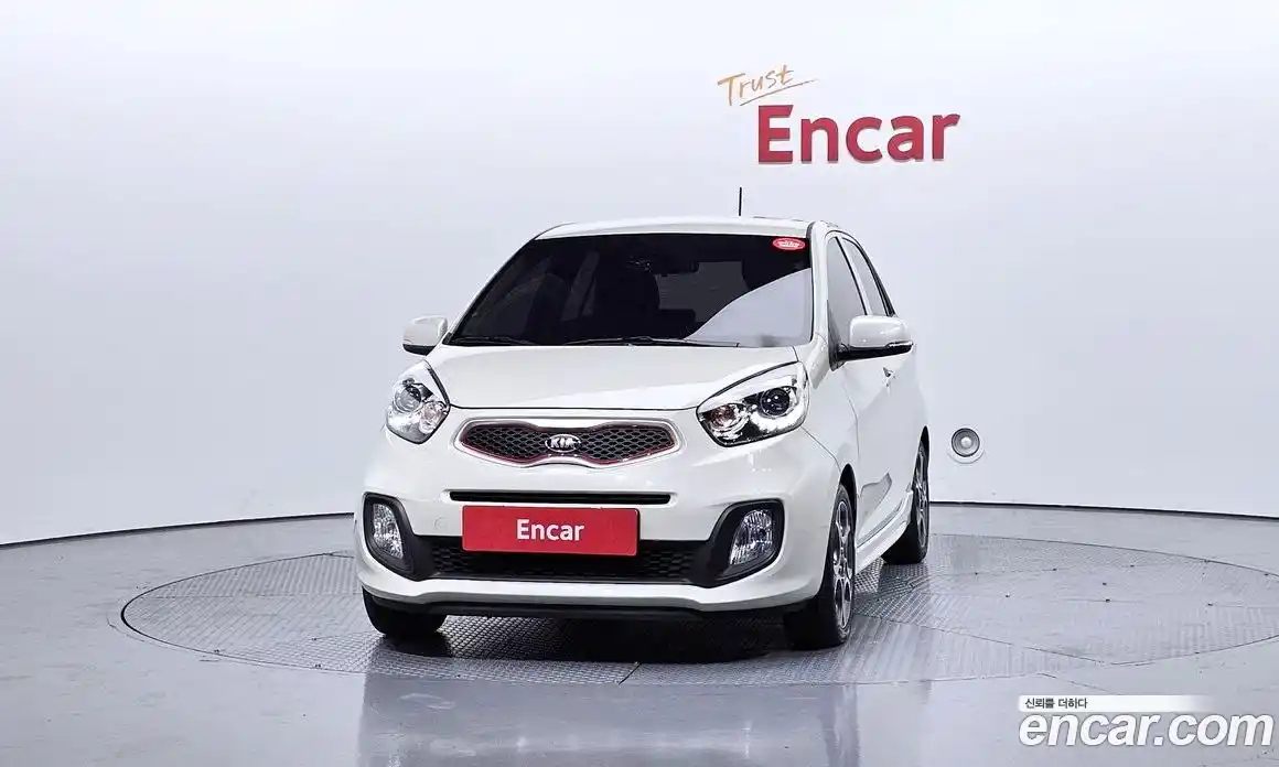 Kia Morning 2013 1.0 Автомат в Москве № 929586, фото 3