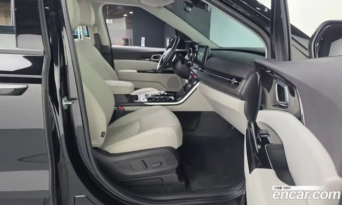 Kia Canival 2021 2.2 Автомат в Москве № 972566, фото 11