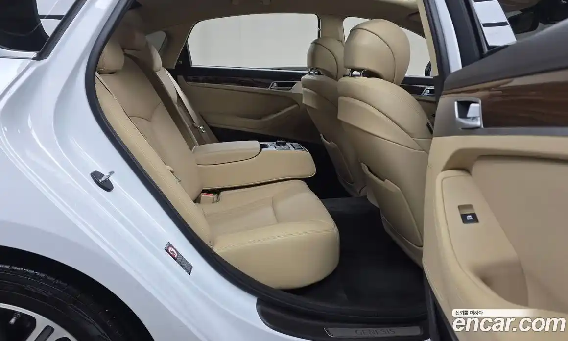 Genesis G80 2017 3.3 Автомат в Москве № 973150, фото 12