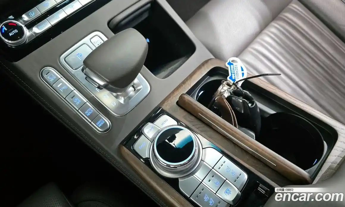 Genesis G90 2019 3.8 Автомат в Москве № 973237, фото 9