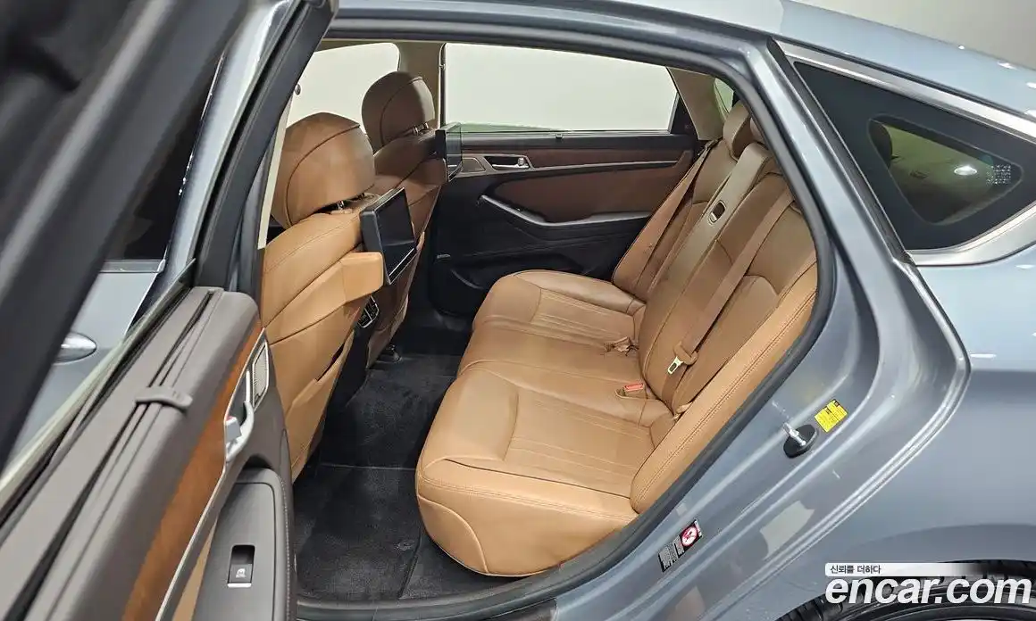 Genesis G80 2016 3.8 Автомат в Москве № 973414, фото 11