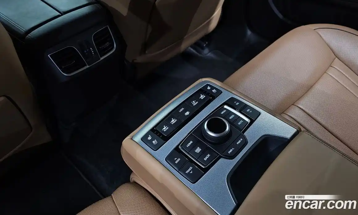 Genesis G80 2016 3.8 Автомат в Москве № 973414, фото 19