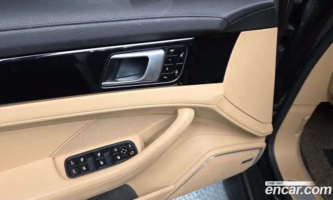 Porsche Panamera 2018 3.0 гидро в Москве № 974262, фото 17
