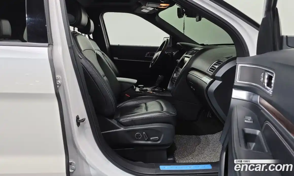 Ford Explorer 2016 2.3 гидро в Москве № 976371, фото 11