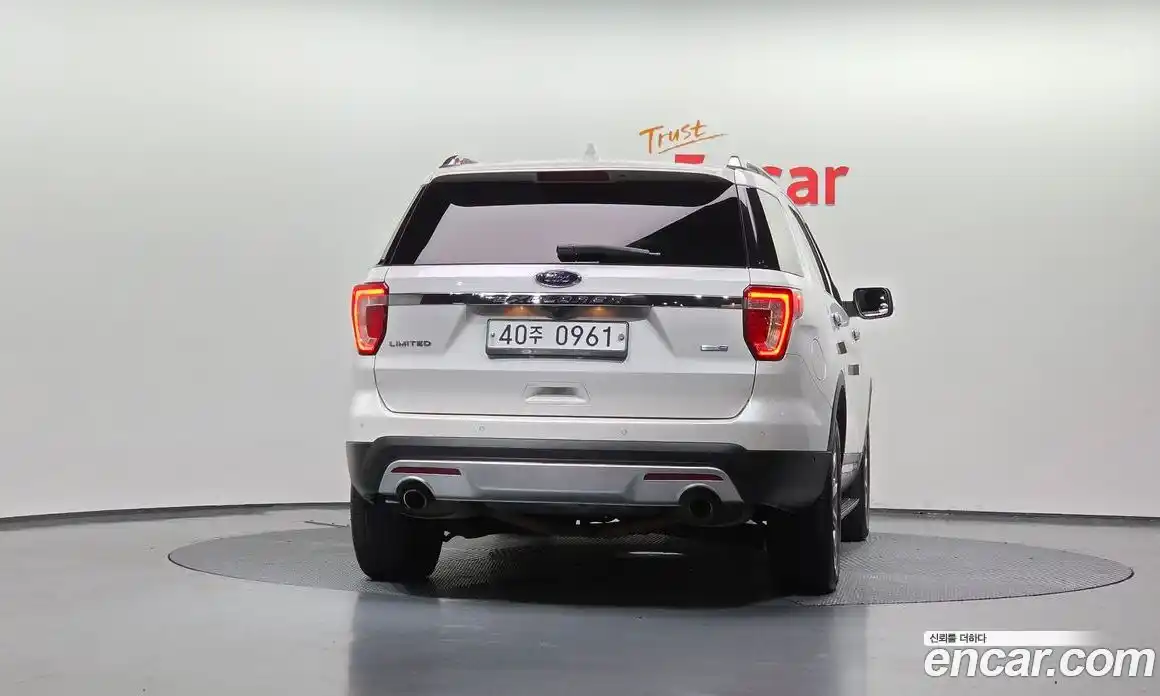 Ford Explorer 2016 2.3 гидро в Москве № 976371, фото 4