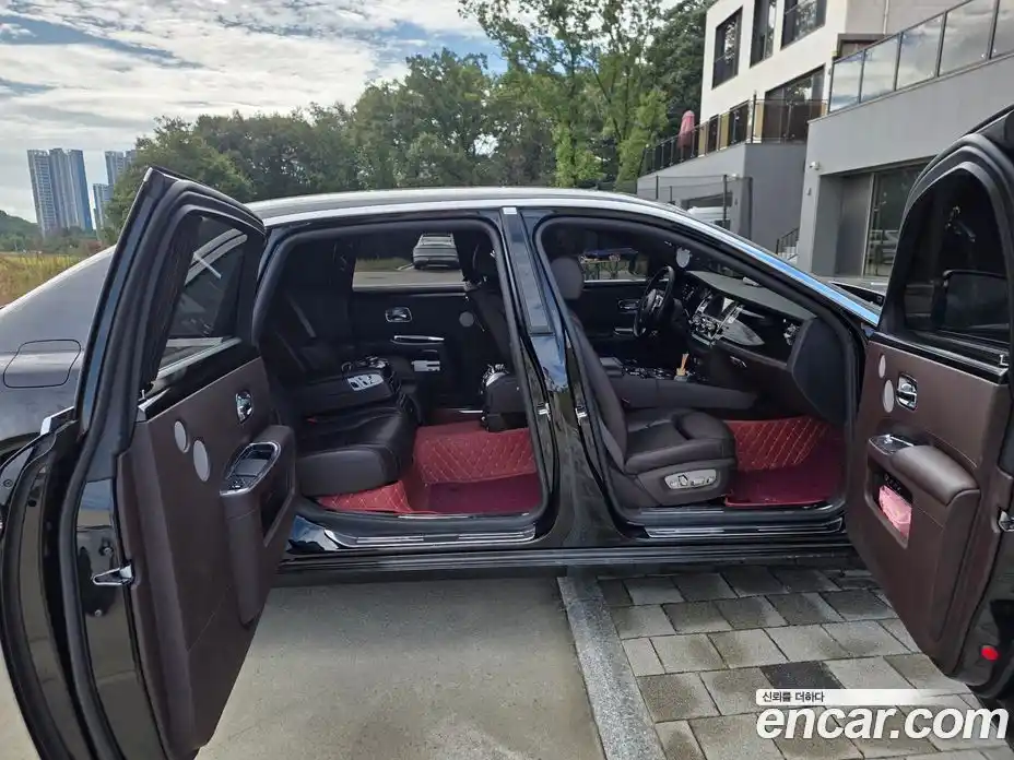 Rolls-Royce Ghost 2016 6.6 гидро в Москве № 976638, фото 7