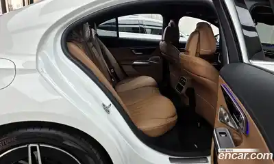 Mercedes-Benz E-Class 2025 2.0 Автомат в Москве № 1001311, миниатюра 12
